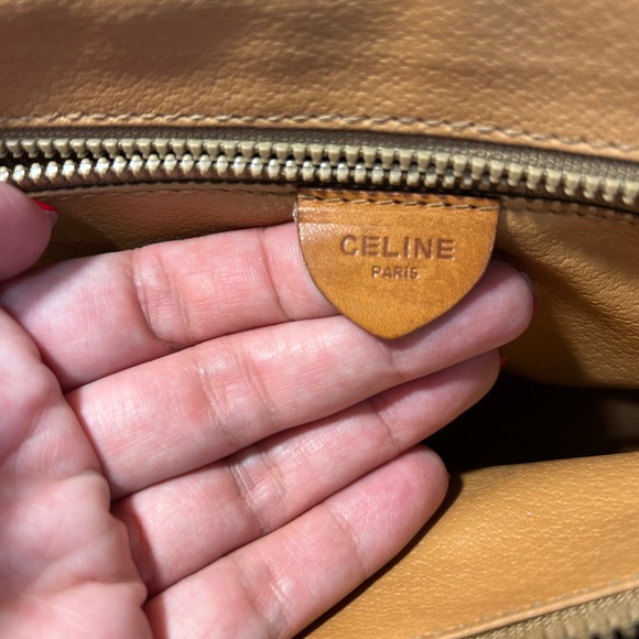 Authentic vintage Celine Triomphe Macadam handbag - Picture 8 of 15